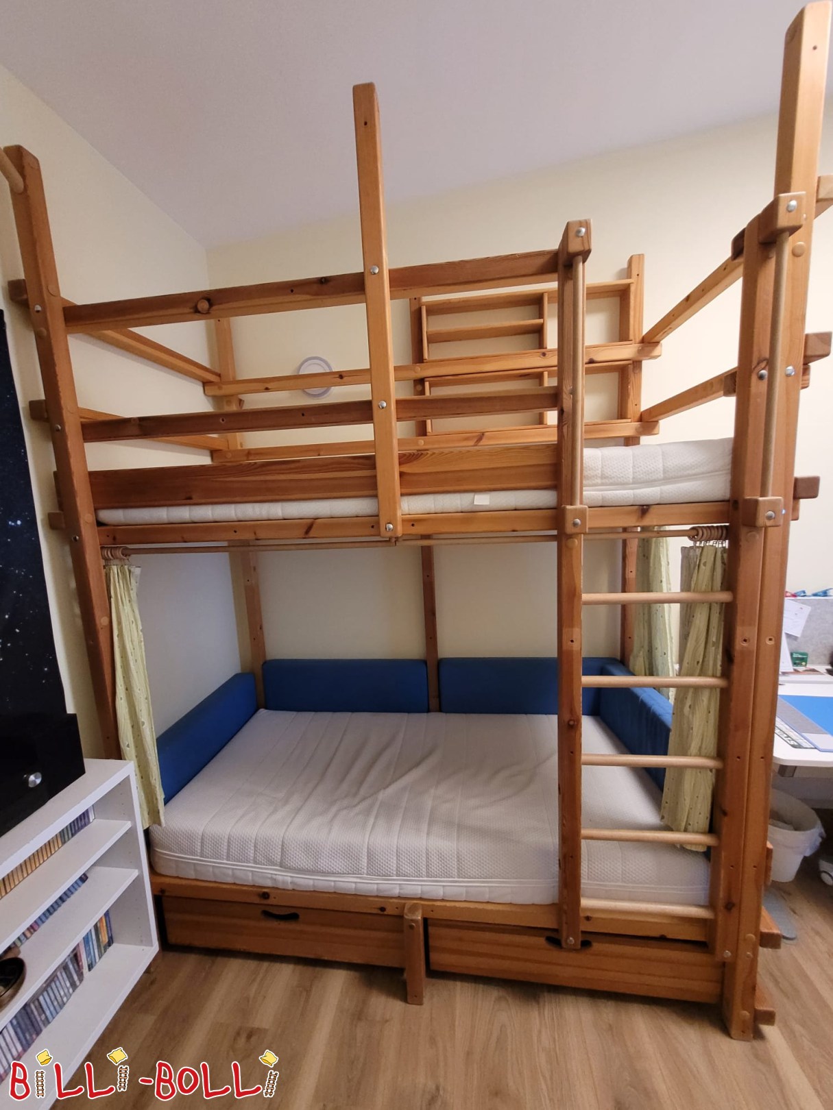 Ad 7090: Bunk bed with slide 90x200 oiled pine, extensive equipment Bunk bed with slide 90x200 oiled pine, extensive equipment (Category: Bunk Bed pre-owned)
