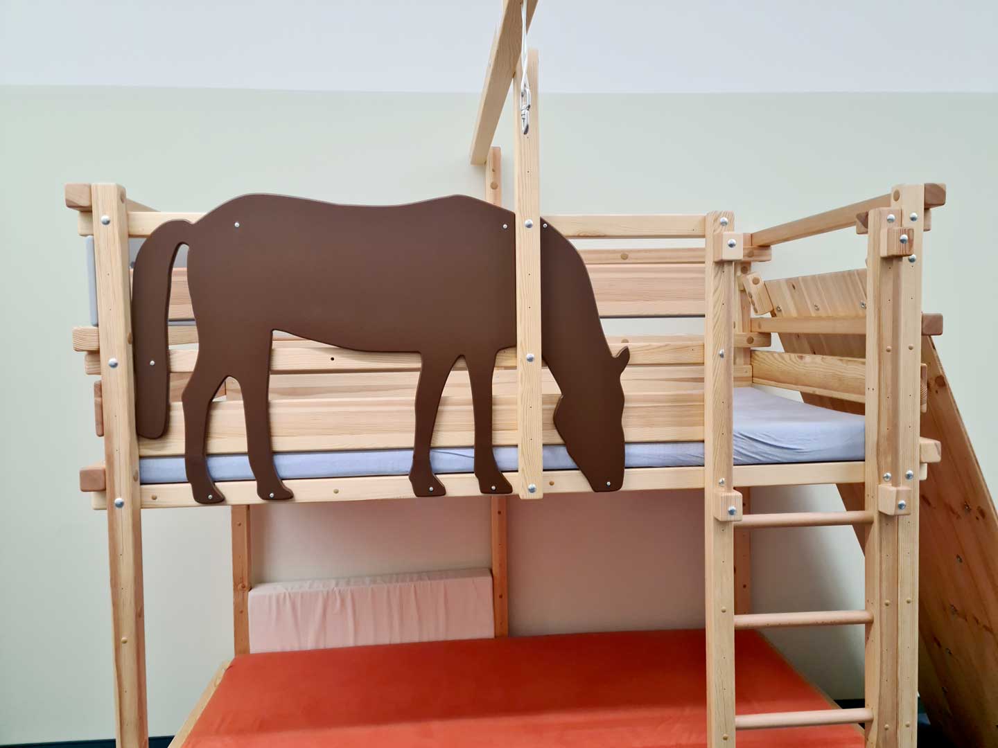 Horse bed Horse bed